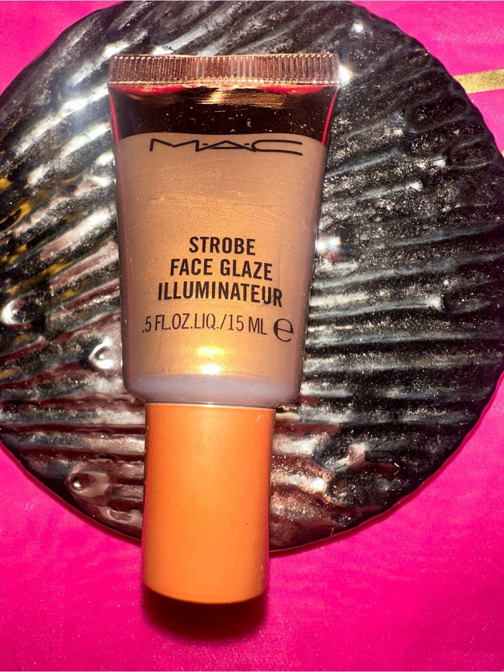 MAC Bronzejour Strobe Face Glaze – Limited Edition